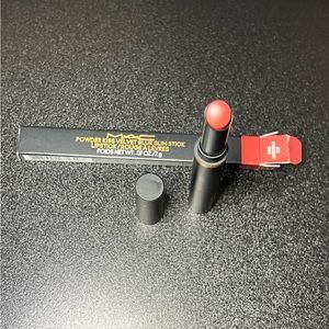 MAC Cosmetics Powder Kiss Velvet Blur Slim Stick - 878 Dubonnet Buzz